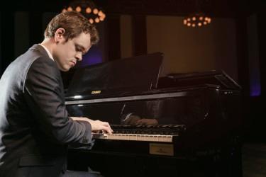 A Visit from English Pianist Benjamin Grosvenor | Tue 9-11PM